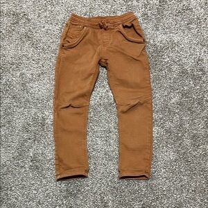 Cat & jack tan jogger chino khaki pants size 5 good for fall pictures